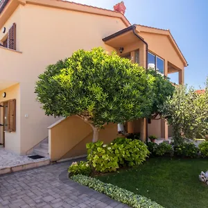 Appartamento Pina, Krk Town