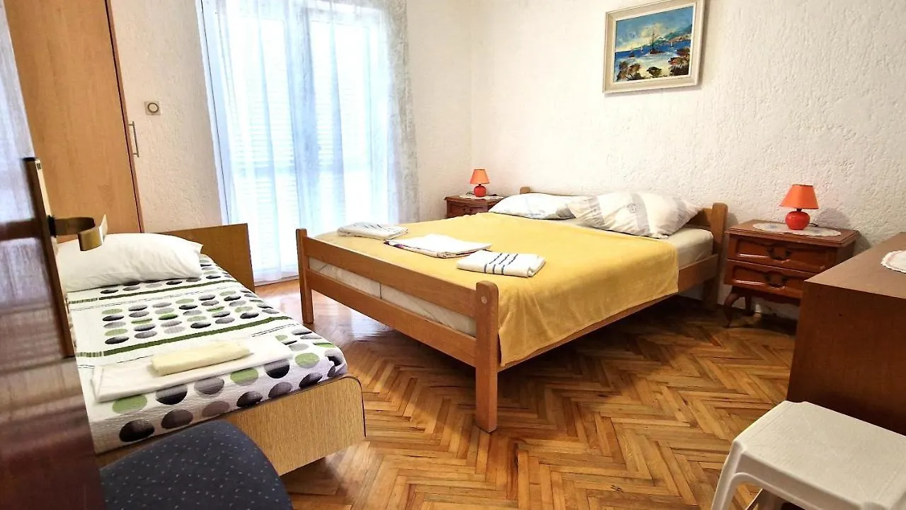 Apartments Miklic Krk Town 0*,