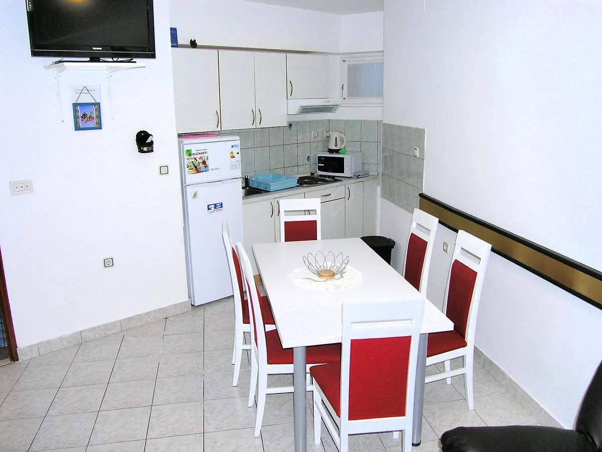 Apartments Miklic Krk Town 0*,
